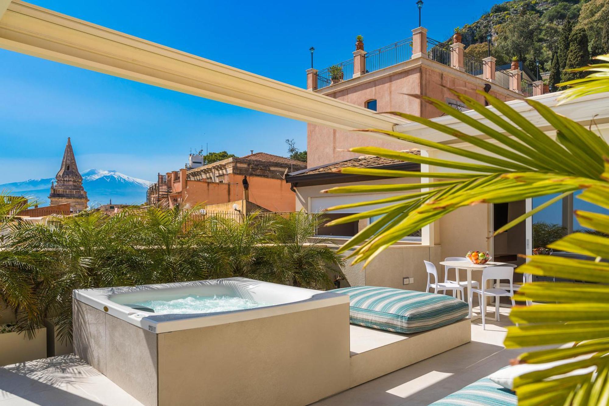 Taormina Infinity Suites Exterior photo